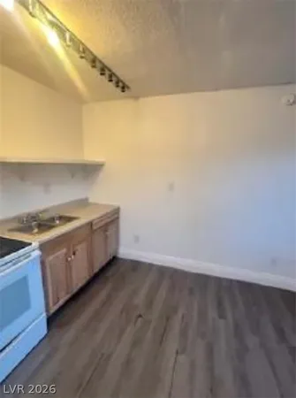 $800 | 204 Jefferson Avenue, Unit C, Las Vegas, NV 89106