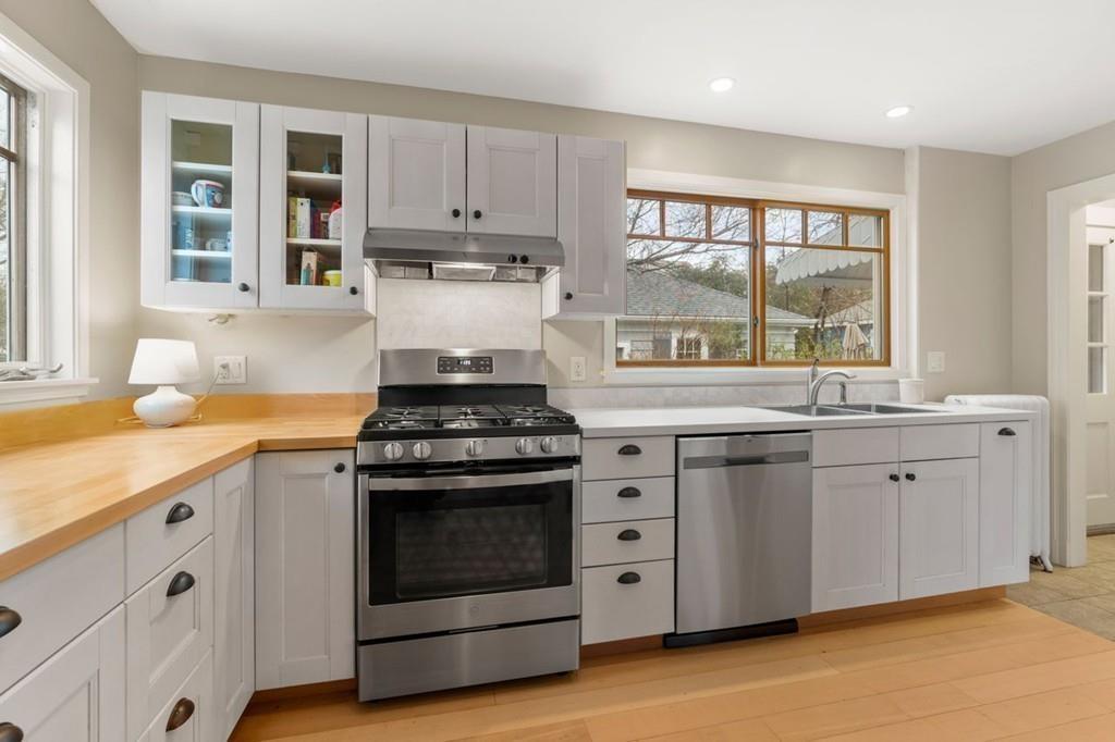 51 Horace Road Belmont, MA 02478 - Photo 8 of 17 Gallery Image 8
