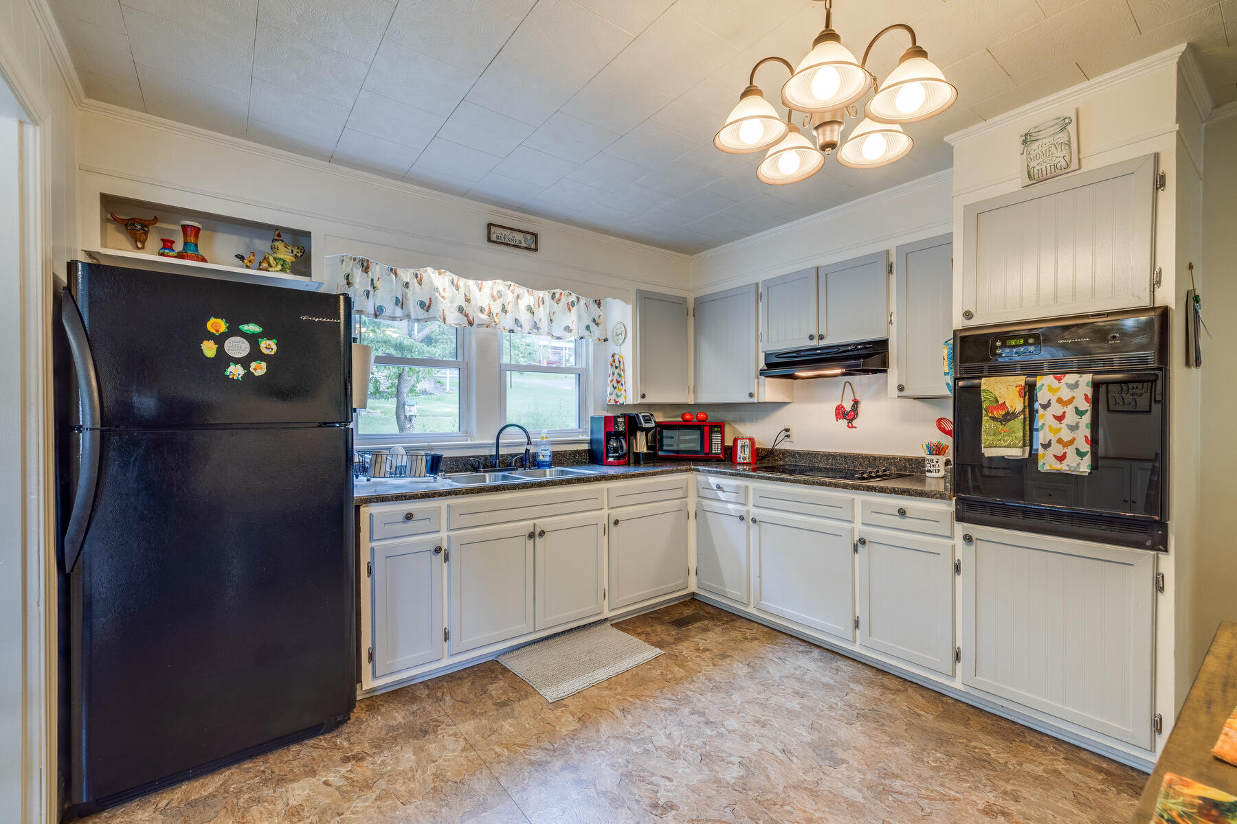 168 Madison Street Erwin, TN 37650 - Photo 13 of 25 013