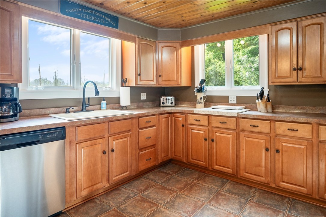 3369 Parker Road Marion, NY 14505 - Photo 17 of 48 TONS OF STORAGE!