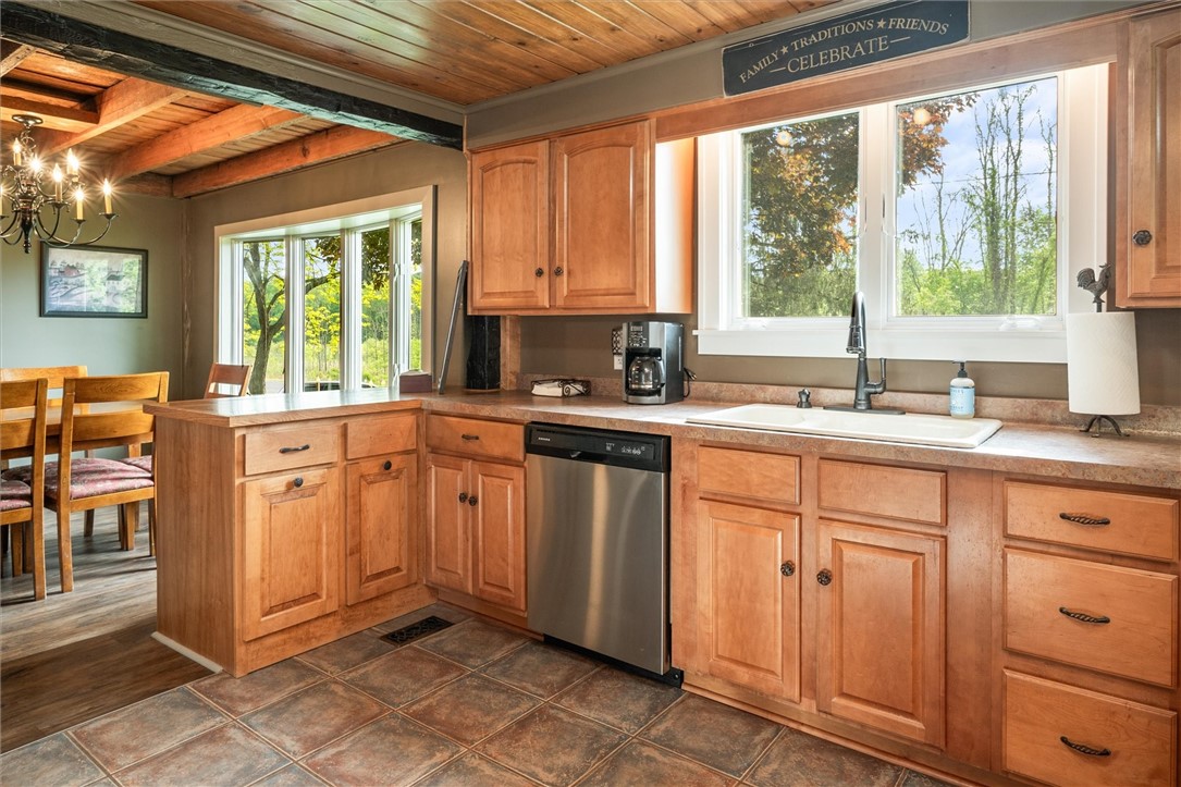 3369 Parker Road Marion, NY 14505 - Photo 18 of 48