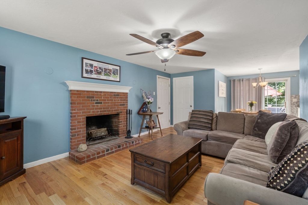 38 McGregory Road Sturbridge, MA 01566 - Photo 4 of 41
