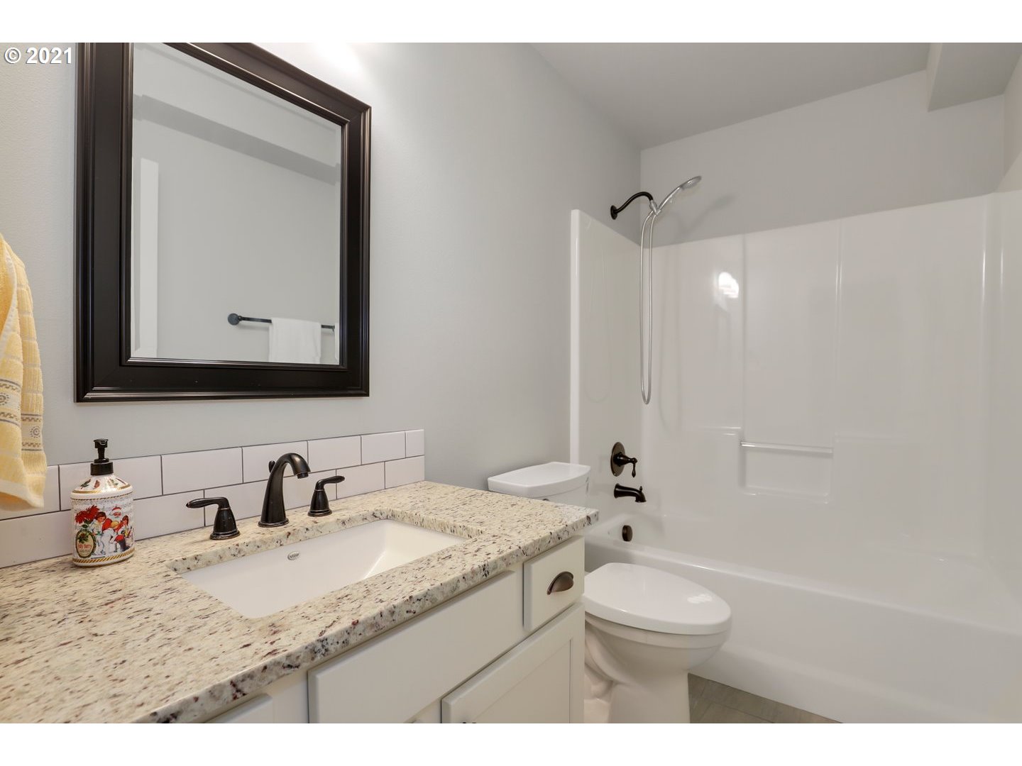 17021 Northeast 33rd Avenue Ridgefield, WA 98642 - Photo 26 of 32 Gallery Image 26