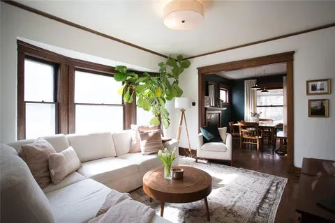 $338,000 | 3915 Charlotte Street, Kansas City, MO 64110