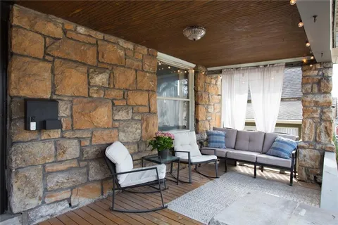 $338,000 | 3915 Charlotte Street, Kansas City, MO 64110