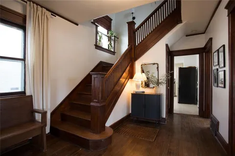 $338,000 | 3915 Charlotte Street, Kansas City, MO 64110