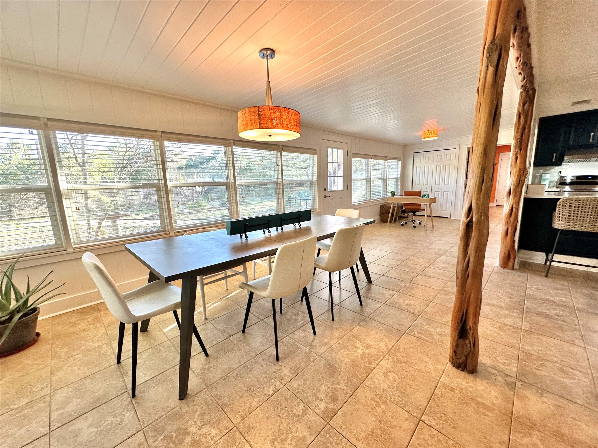 29 Presidio Road Wimberley, TX 78676 - Photo 18 of 36 a very nice looking room with a large window