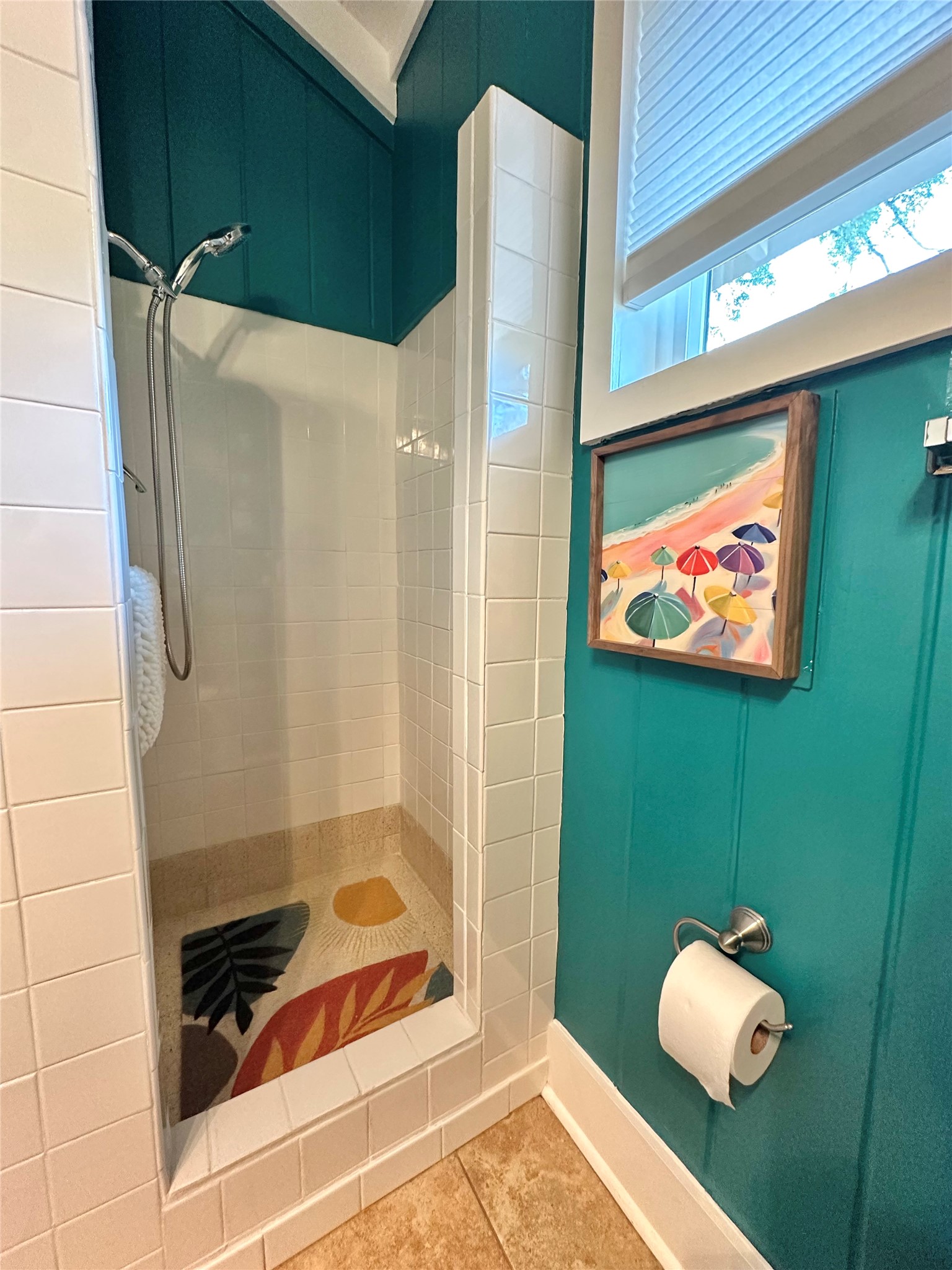29 Presidio Road Wimberley, TX 78676 - Photo 29 of 36 a bathroom with a shower