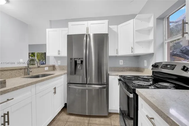 a close view of sink and tap