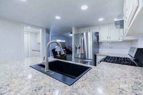 807 White Oak Drive Ridgecrest, CA 93555 - Photo 11 of 30 Gallery Image 11