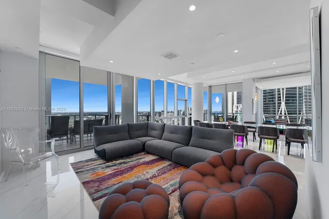 $4,345,000 | 851 Northeast 1st Avenue, Unit 4401/4402, Miami, FL 33132