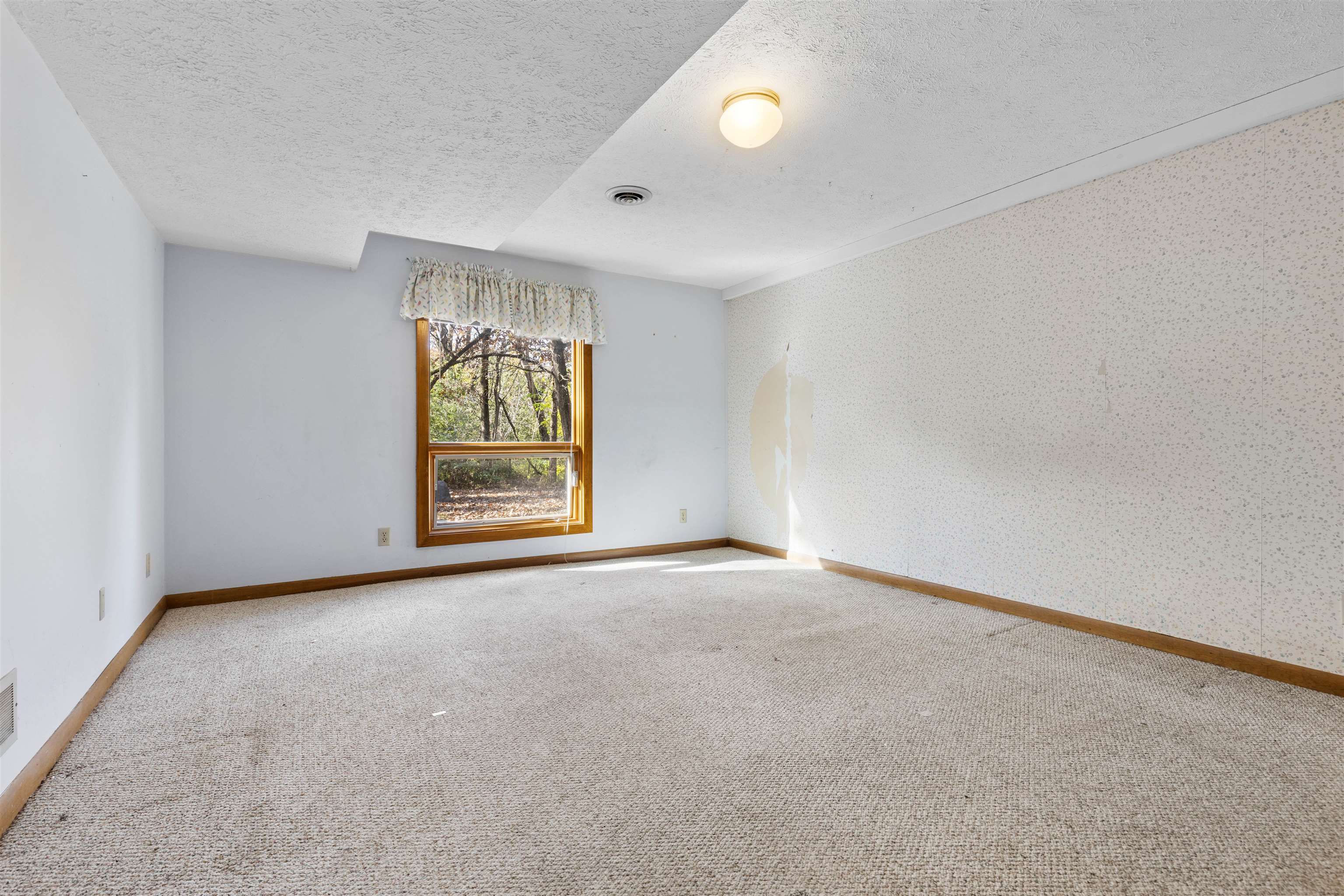 5286 Lakecrest Road Caledonia, IL 61011 - Photo 16 of 21 Gallery Image 16