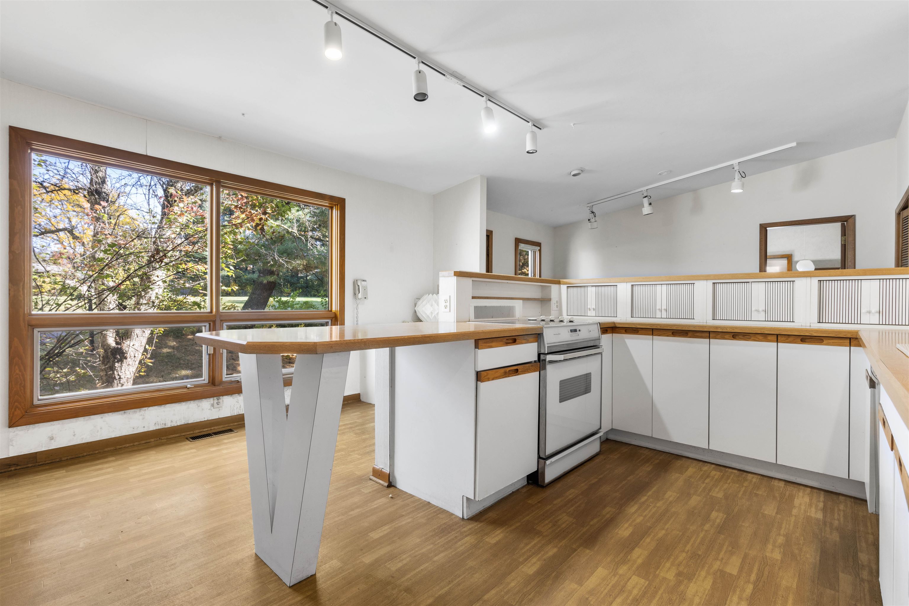 5286 Lakecrest Road Caledonia, IL 61011 - Photo 2 of 21 Gallery Image 2