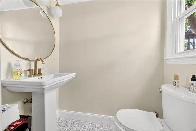 $228,000 | 6212 East 108th Street, Kansas City, MO 64134