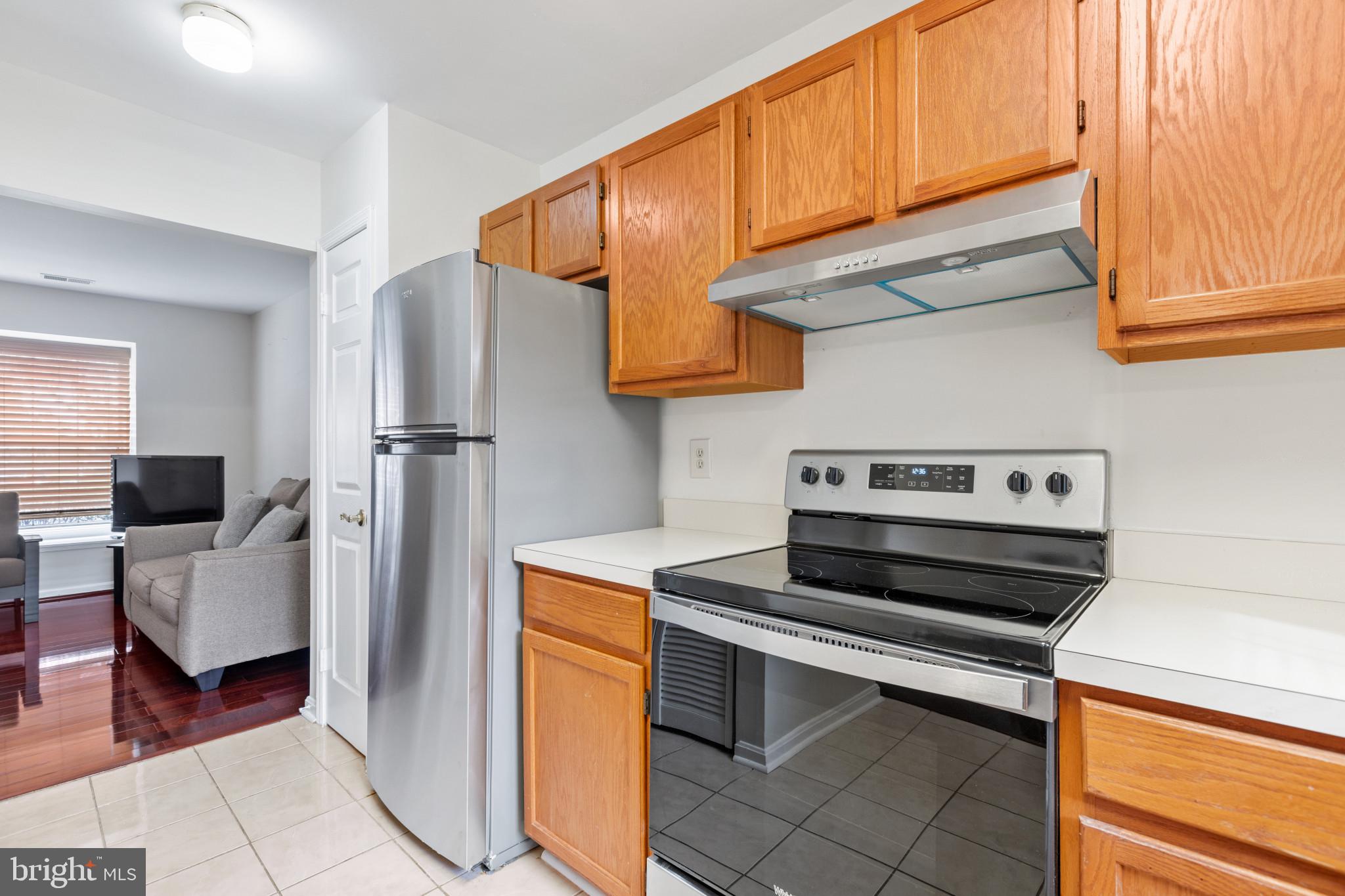 2 Dawn View Court Silver Spring, MD 20904 - Photo 9 of 25 Kitchen with appliances with stainless steel finis