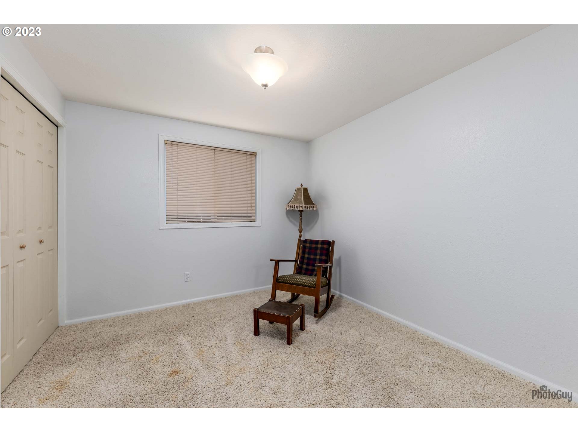 5621 C Street Springfield, OR 97478 - Photo 17 of 29 a room with a window