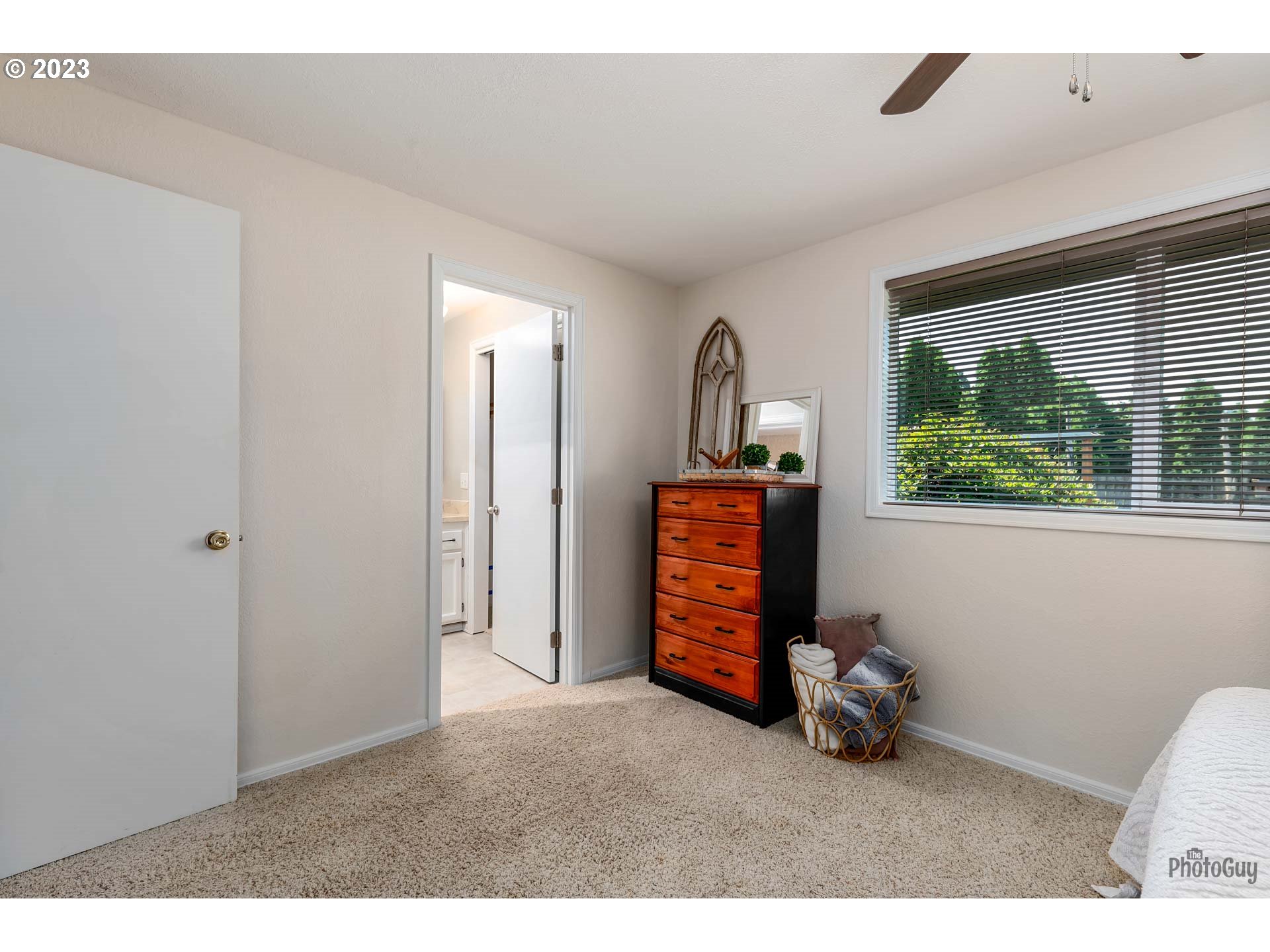 5621 C Street Springfield, OR 97478 - Photo 21 of 29 a view of a livingroom with furniture