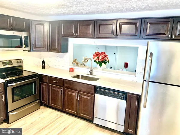 $2,700 | 11815 Quassia Court, Germantown, MD 20876