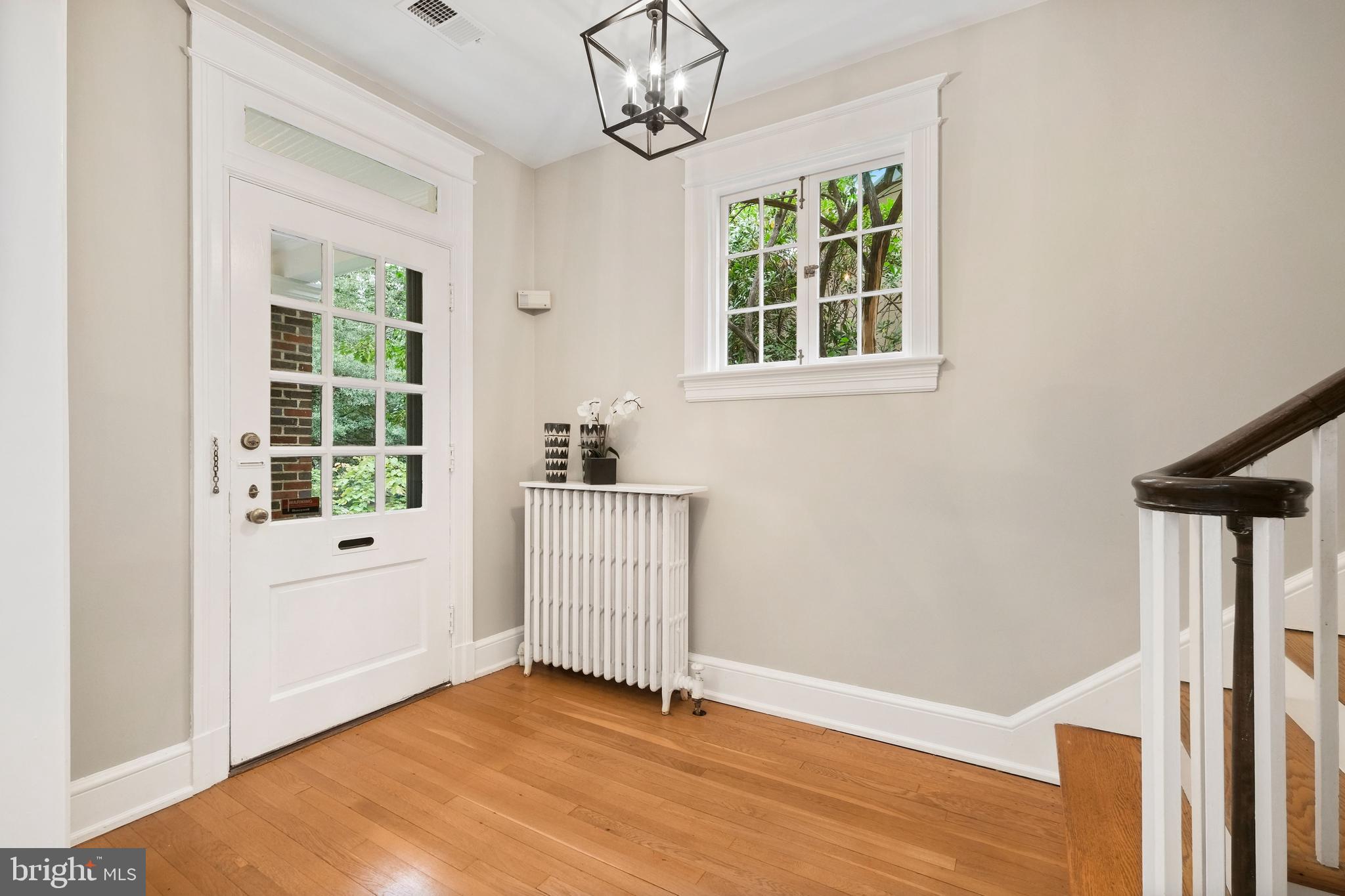3327 Military Road Northwest Washington, DC 20015 - Photo 6 of 32 Entry