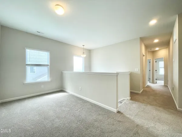$2,095 | 924 Arlington Wood Street, Fuquay-Varina, NC 27526