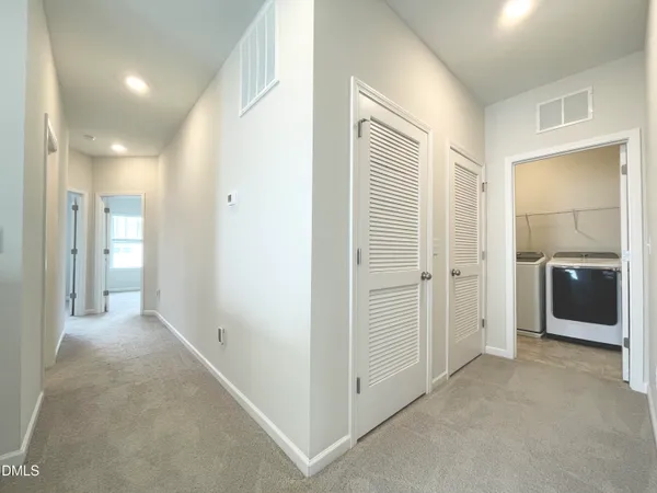 $2,095 | 924 Arlington Wood Street, Fuquay-Varina, NC 27526