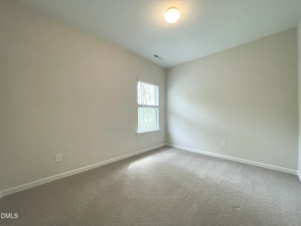 $2,095 | 924 Arlington Wood Street, Fuquay-Varina, NC 27526