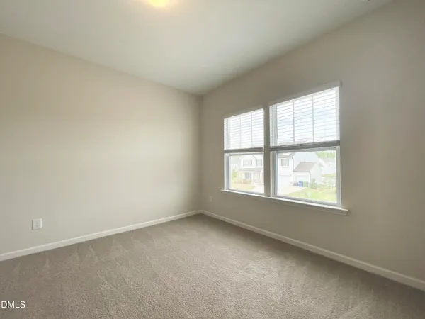 $2,095 | 924 Arlington Wood Street, Fuquay-Varina, NC 27526