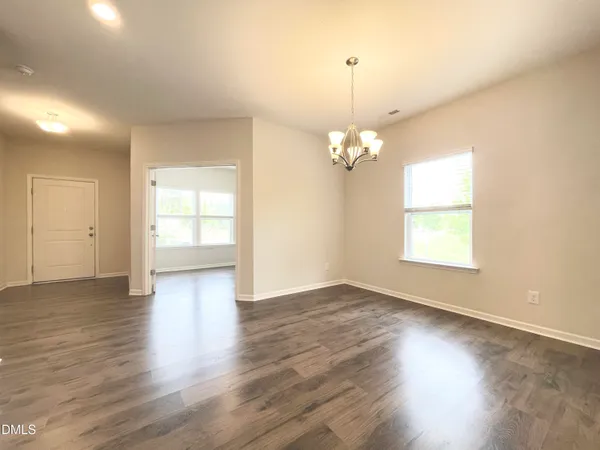 $2,095 | 924 Arlington Wood Street, Fuquay-Varina, NC 27526