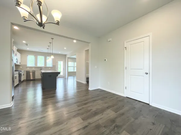 $2,095 | 924 Arlington Wood Street, Fuquay-Varina, NC 27526
