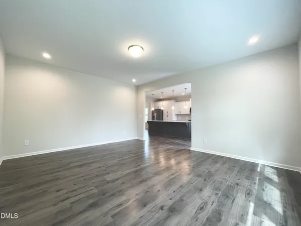 $2,095 | 924 Arlington Wood Street, Fuquay-Varina, NC 27526