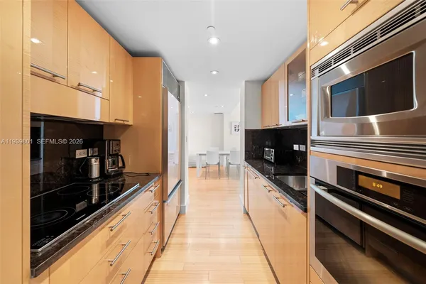 $7,500 | 6801 Collins Avenue, Unit DOOR, Miami Beach, FL 33141