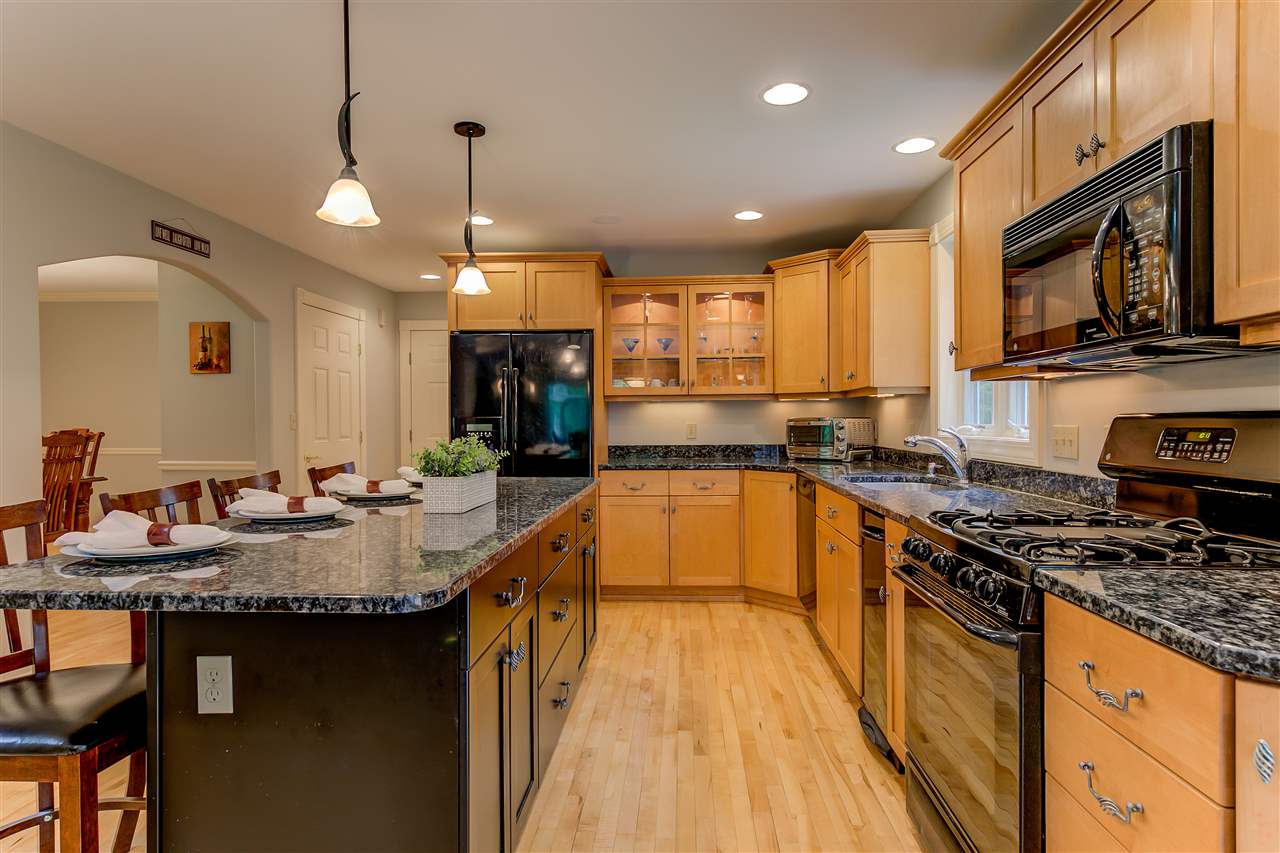 161 Sunset Hill Road Conway, NH 03860 - Photo 4 of 39