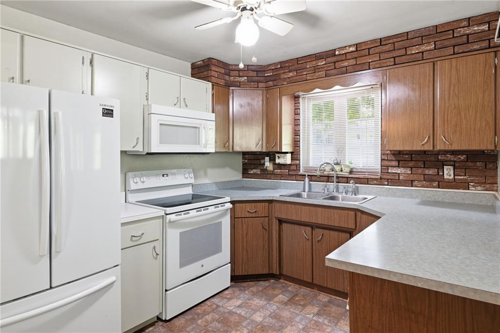 402 Park Road Midway, PA 15060 - Photo 14 of 38