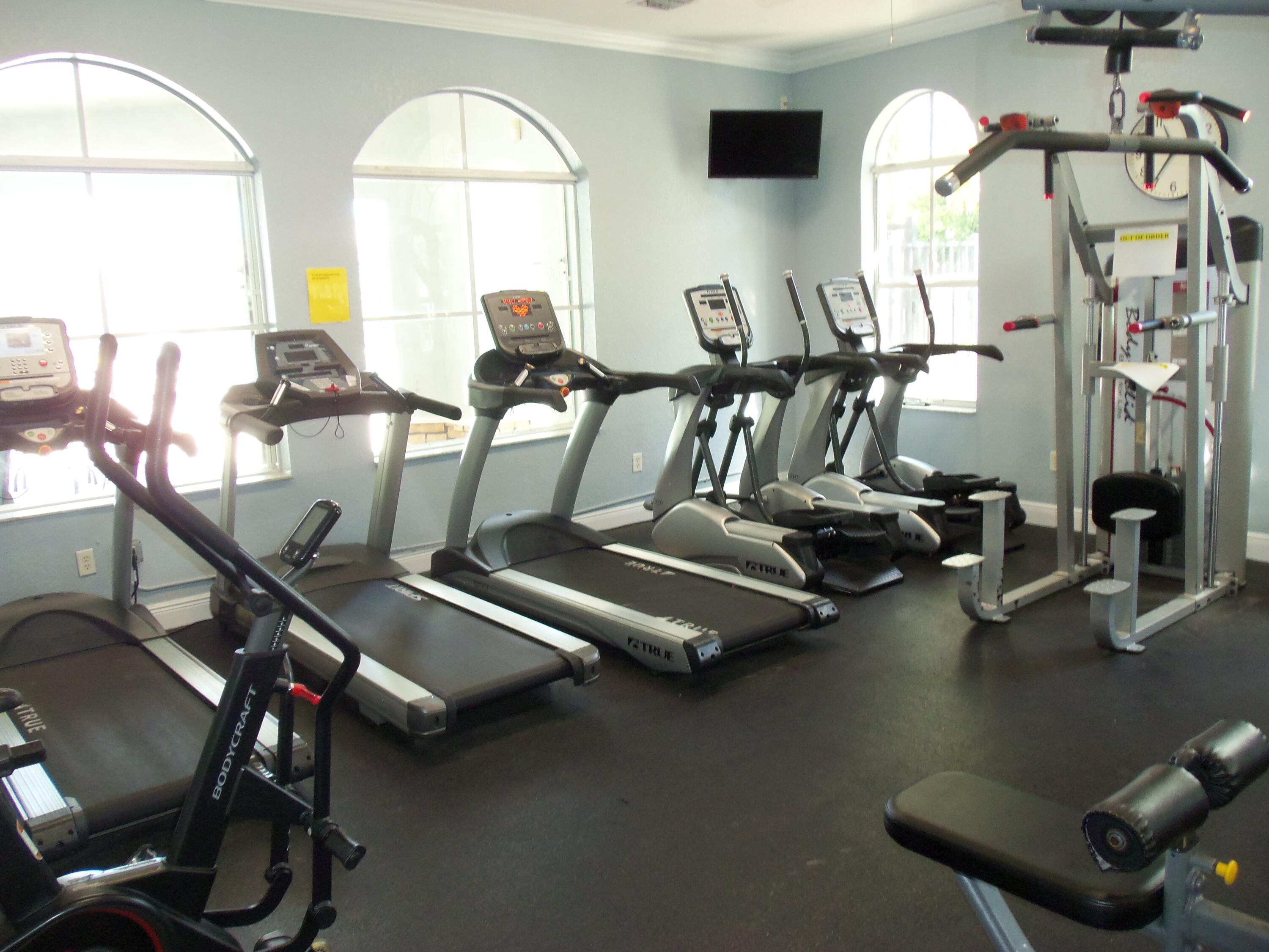 3266 Laurel Ridge Circle Riviera Beach, FL 33404 - Photo 25 of 34 Fitness Center