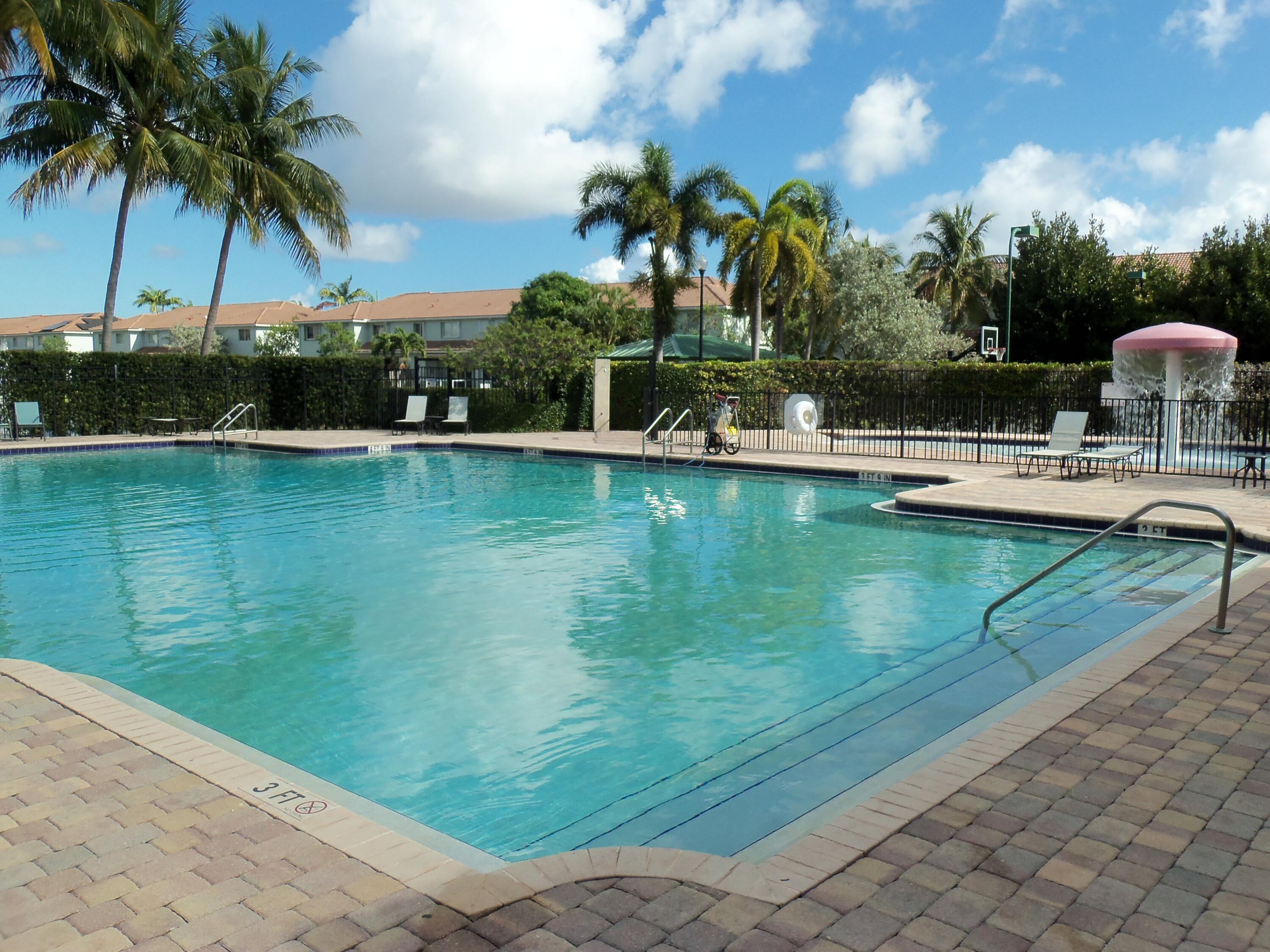 3266 Laurel Ridge Circle Riviera Beach, FL 33404 - Photo 28 of 34 pool