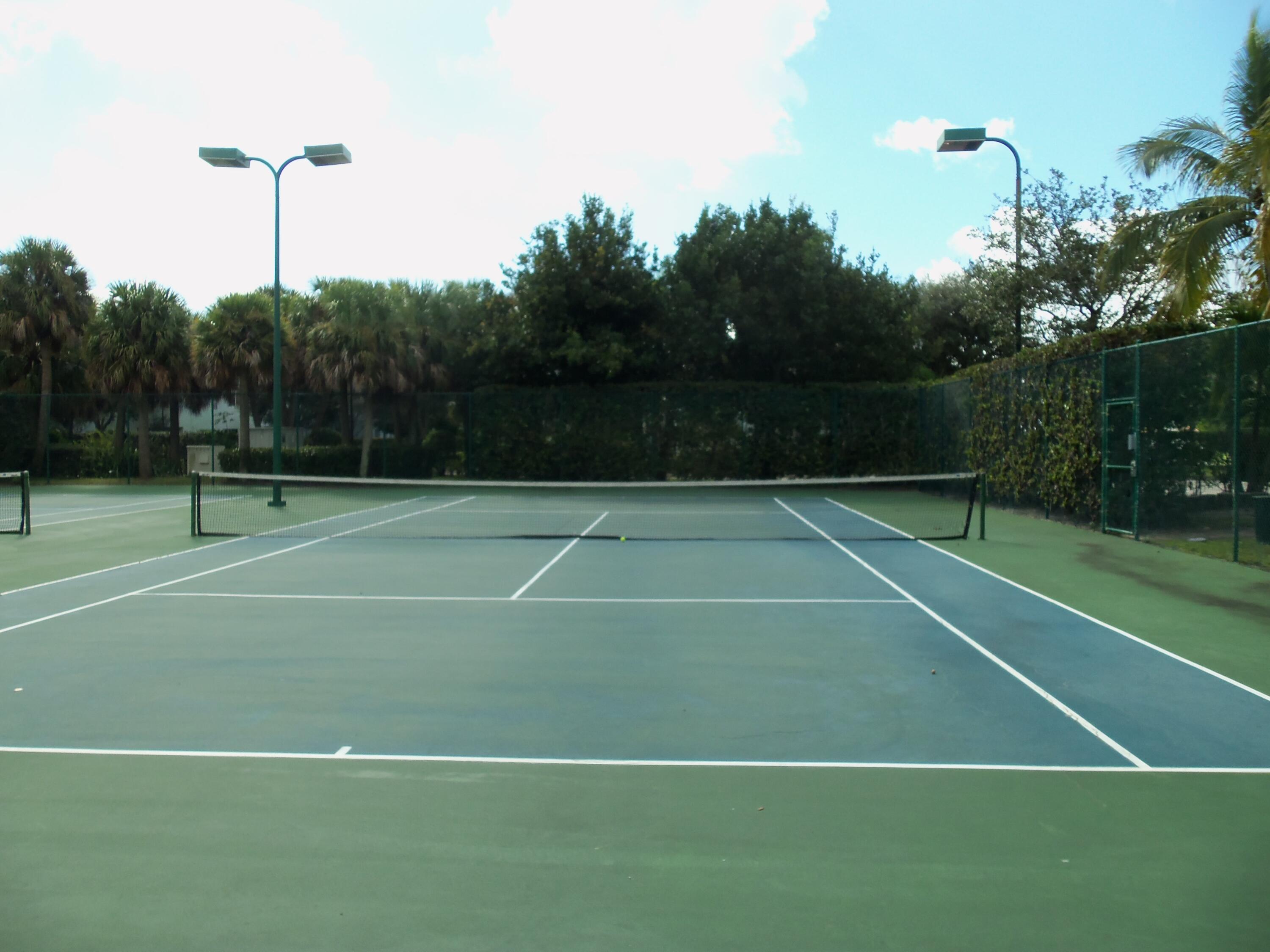 3266 Laurel Ridge Circle Riviera Beach, FL 33404 - Photo 31 of 34 Lighted Tennis Courts