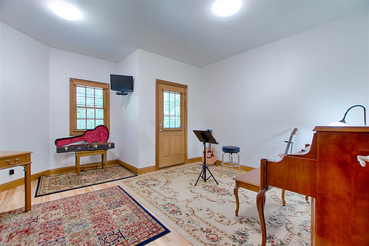 1522 South Center Road Boonville, IN 47601 - Photo 22 of 36 Gallery Image 22