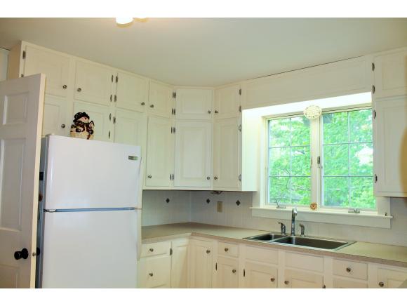 128 Old Revolutionary Road Temple, NH 03084 - Photo 8 of 32
