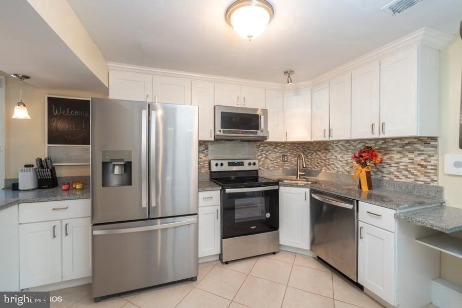 1340 Tenbrook Road Odenton, MD 21113 - Photo 1 of 27 Granite and stainless steel