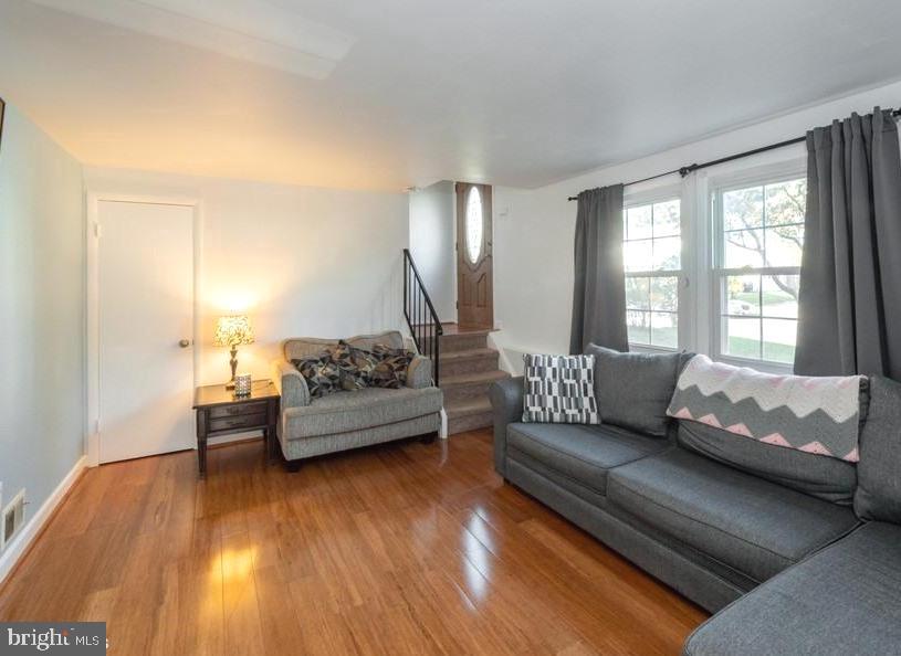1340 Tenbrook Road Odenton, MD 21113 - Photo 9 of 27 Gleaming wood floors