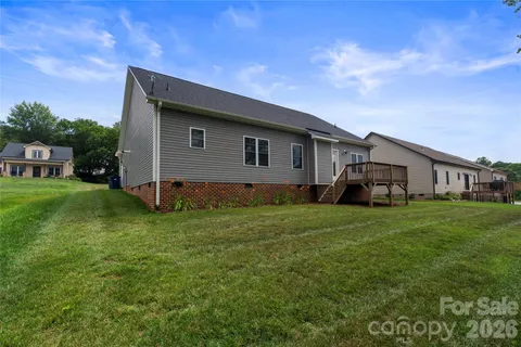 $429,900 | 4944 Southview Drive, Hickory, NC 28602