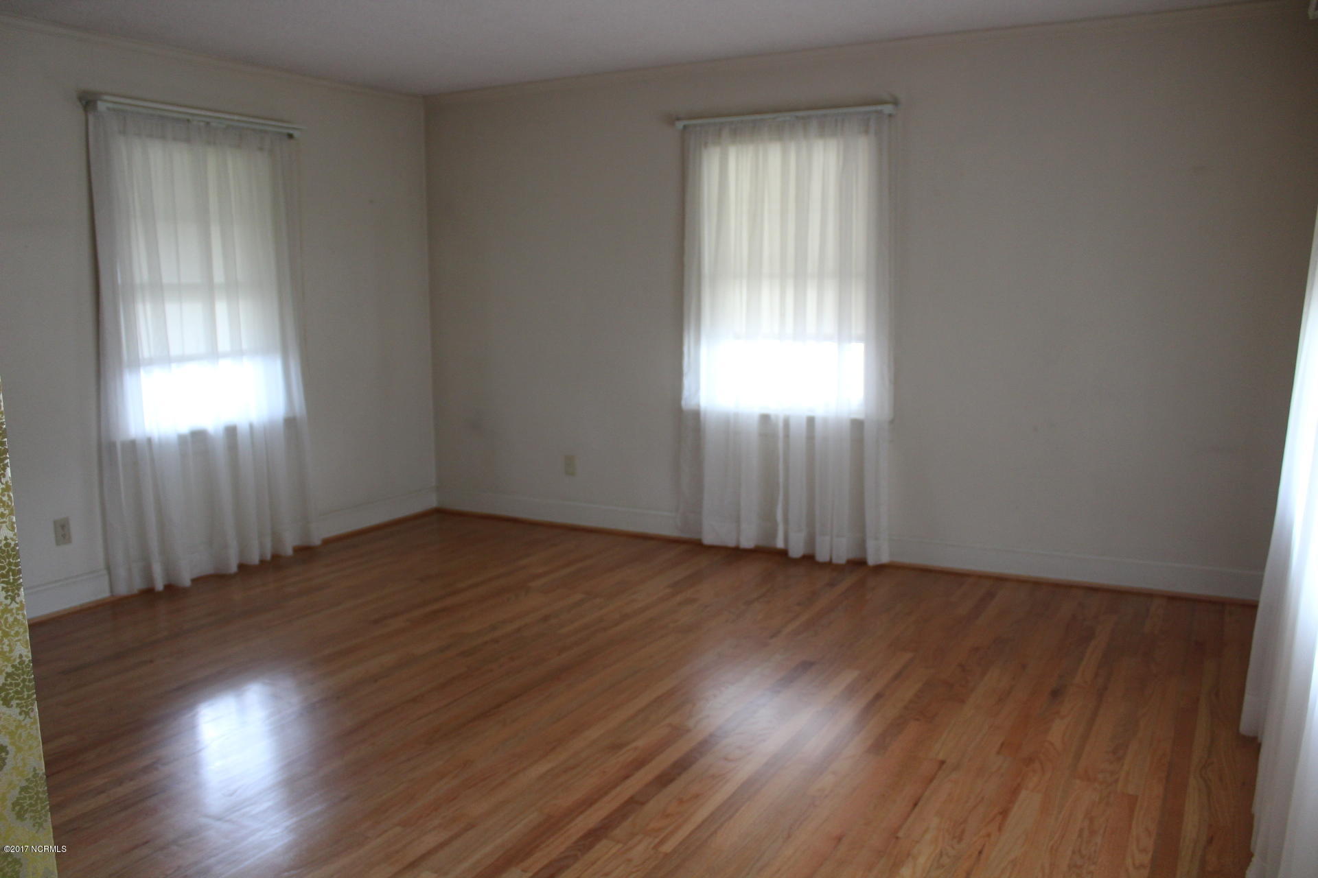 2423 Carey Road Kinston, NC 28504 - Photo 4 of 17 IMG_0592