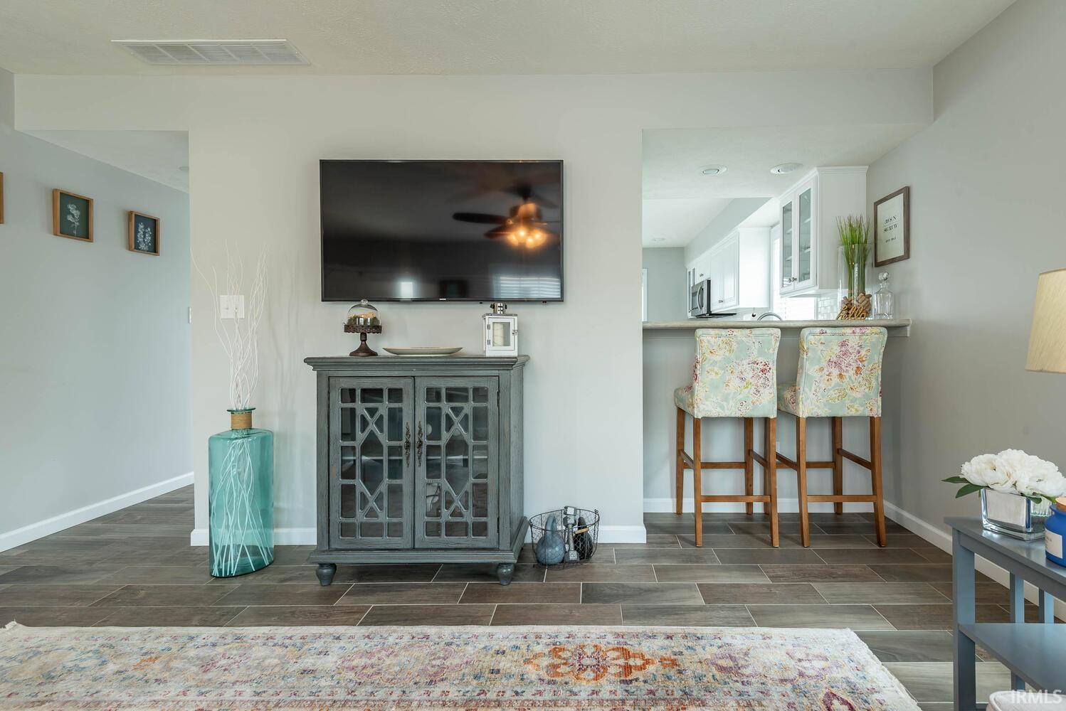 2567 South Flat Rock Road Bloomington, IN 47403 - Photo 7 of 31 Gallery Image 7