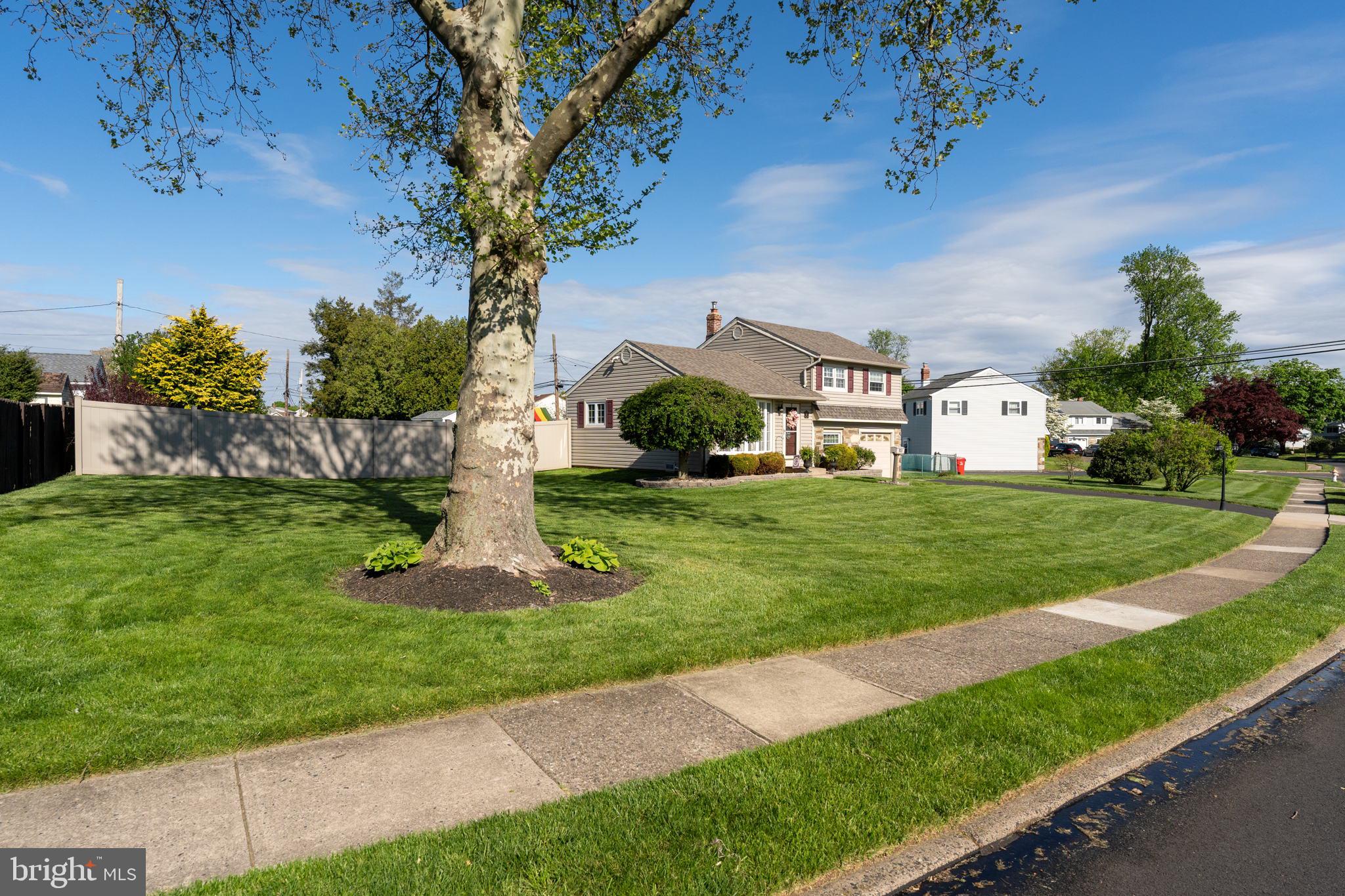 925 Walnut Road Warminster, PA 18974 - Photo 3 of 30
