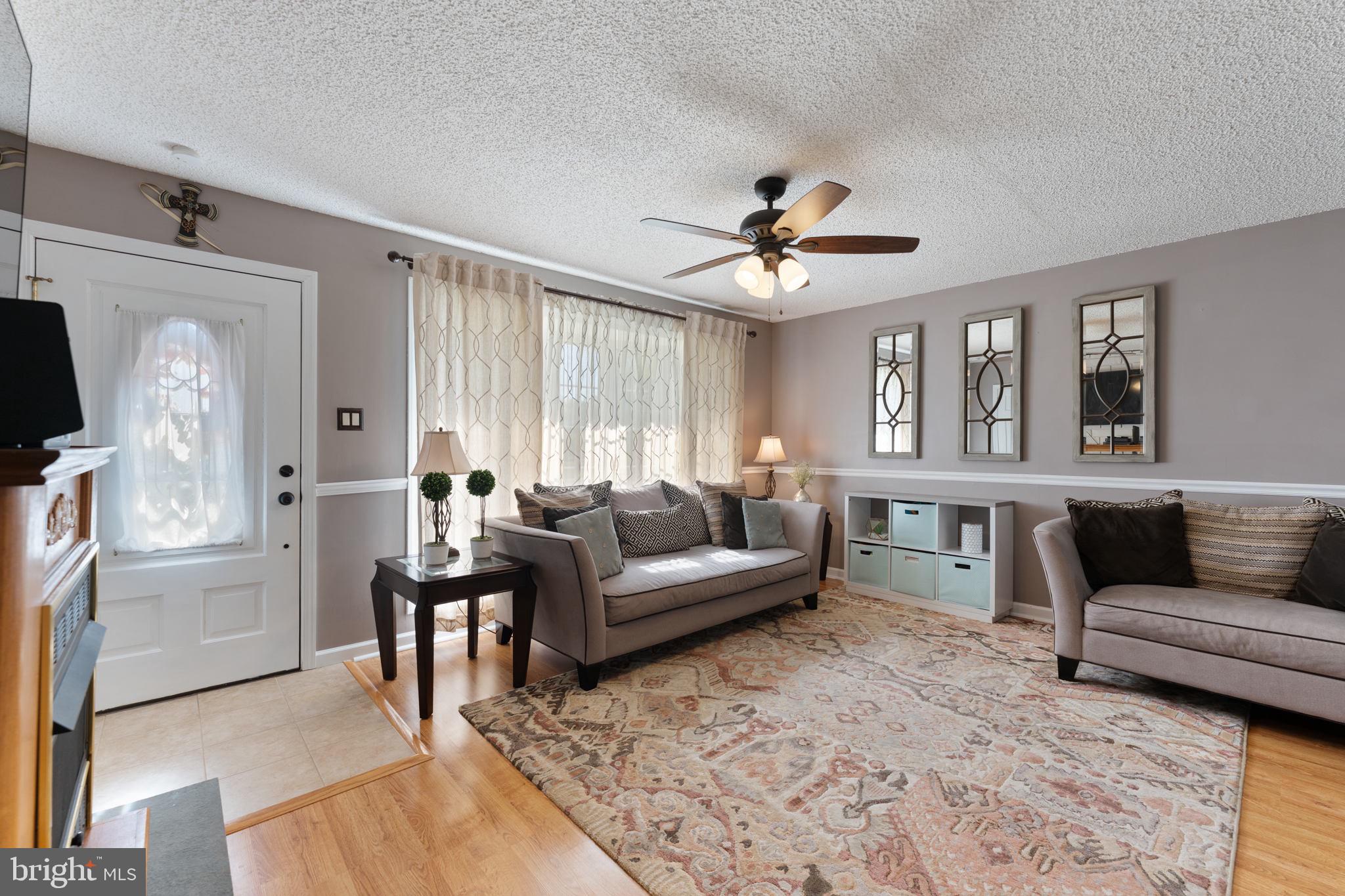 925 Walnut Road Warminster, PA 18974 - Photo 5 of 30