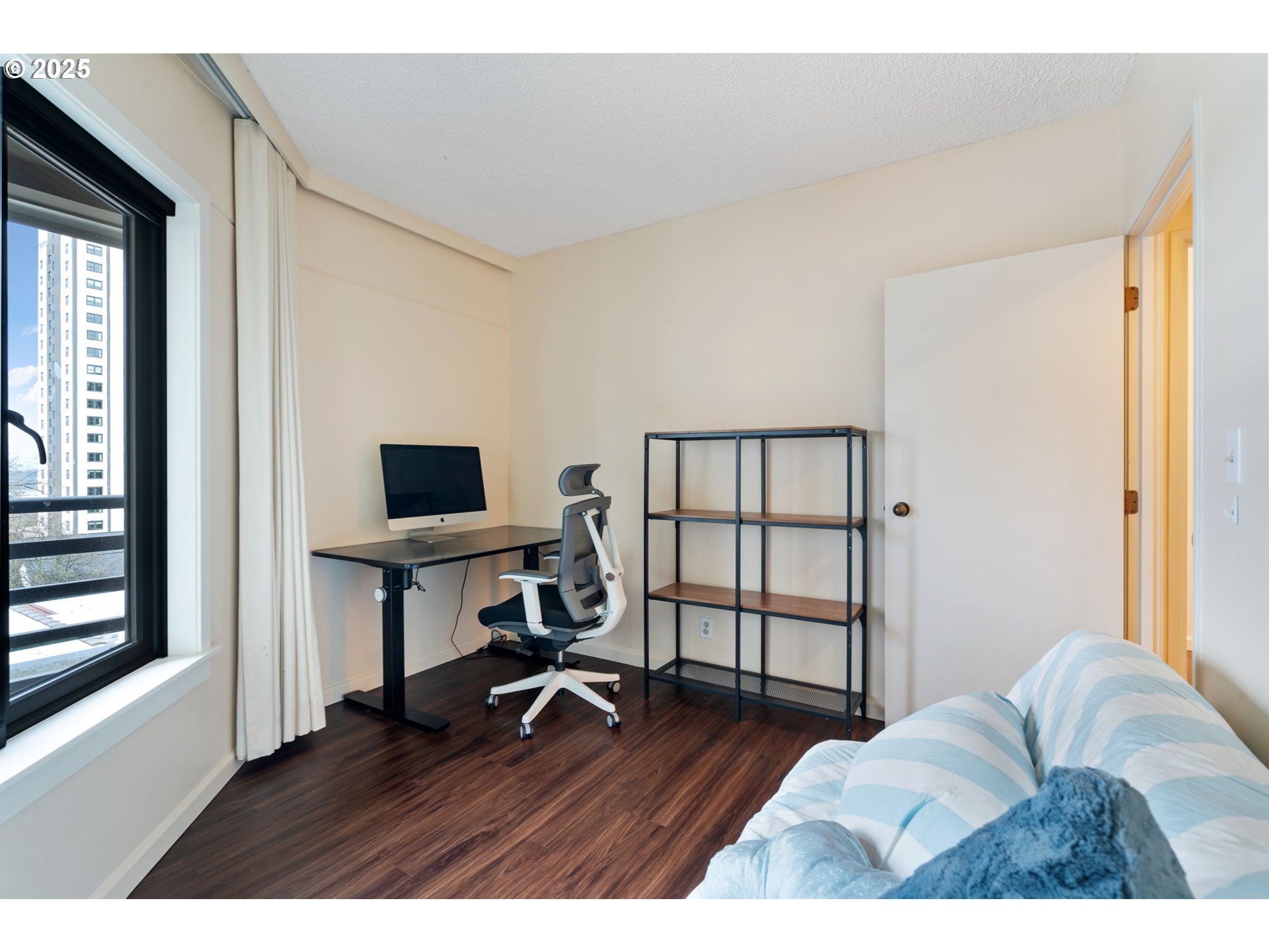 2245 Southwest Park Place, Unit 3A Portland, OR 97205 - Photo 19 of 42