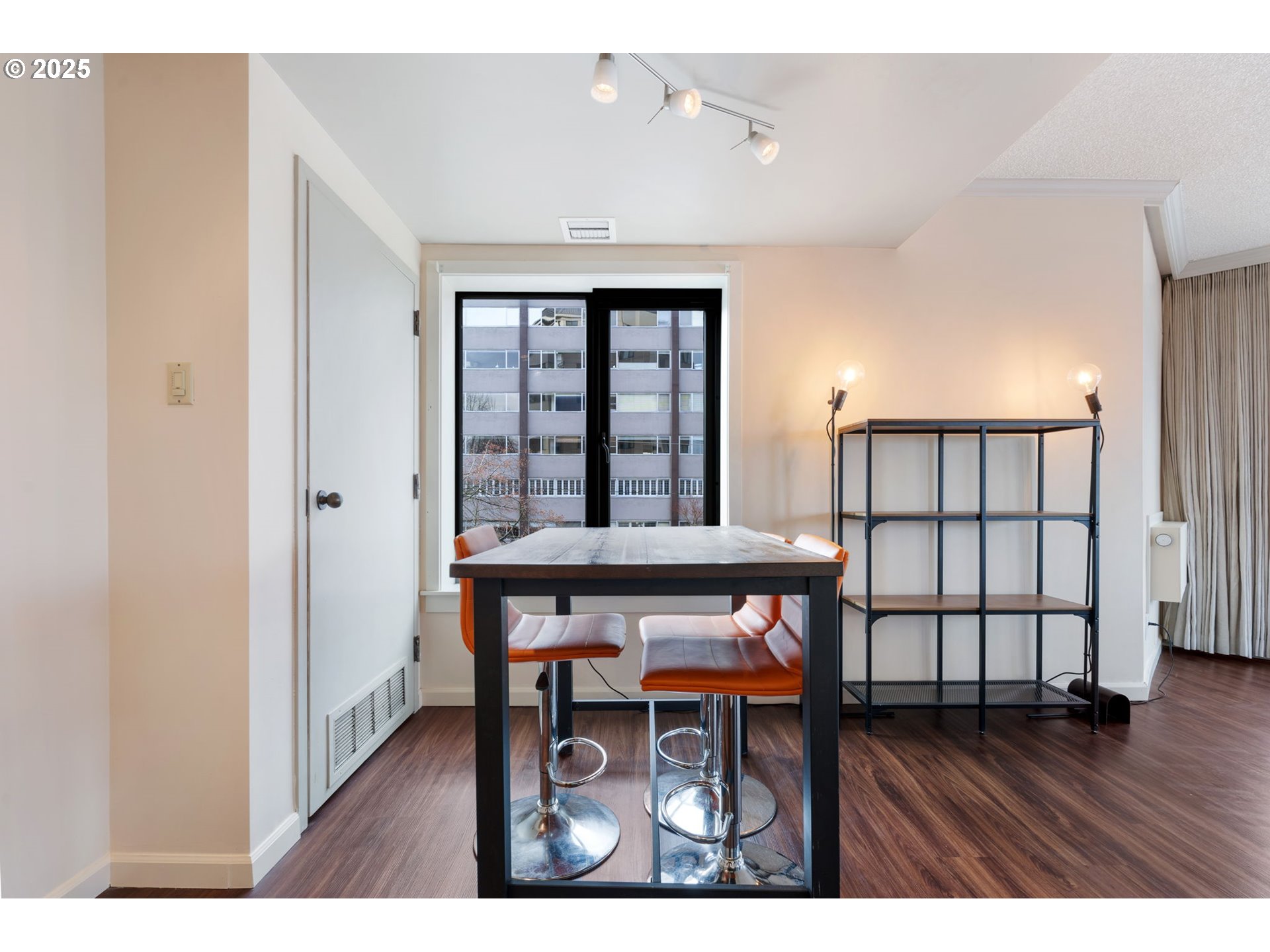 2245 Southwest Park Place, Unit 3A Portland, OR 97205 - Photo 30 of 42