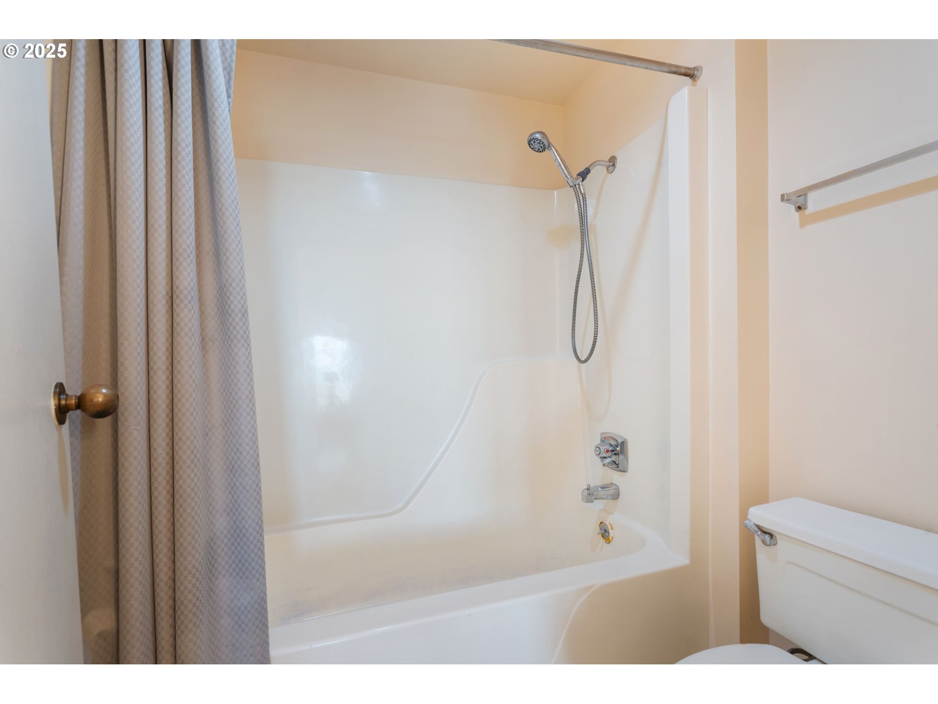 2245 Southwest Park Place, Unit 3A Portland, OR 97205 - Photo 31 of 42