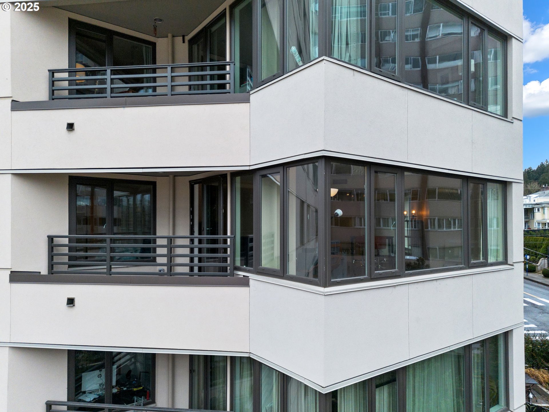 2245 Southwest Park Place, Unit 3A Portland, OR 97205 - Photo 35 of 42