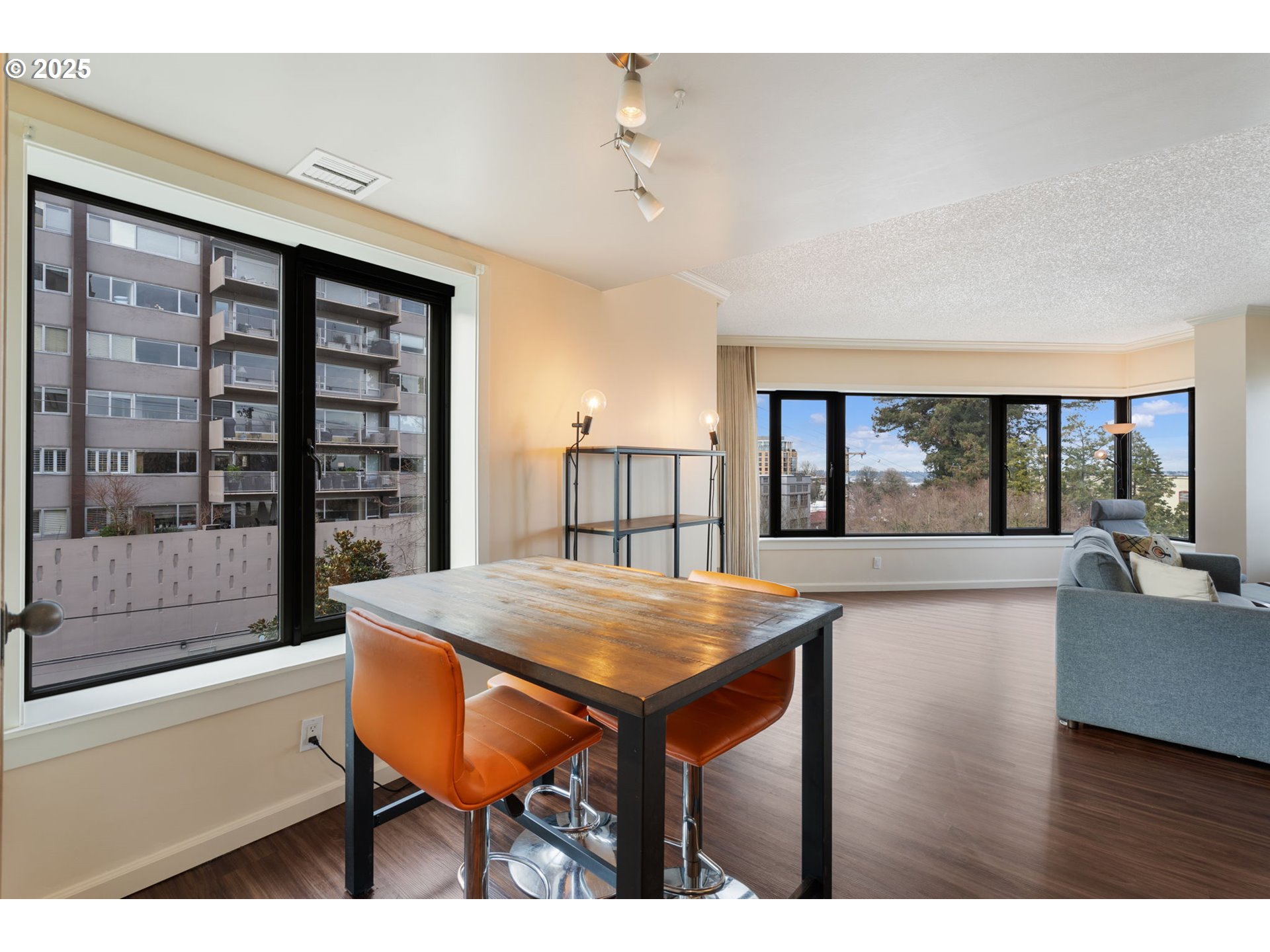 2245 Southwest Park Place, Unit 3A Portland, OR 97205 - Photo 7 of 42